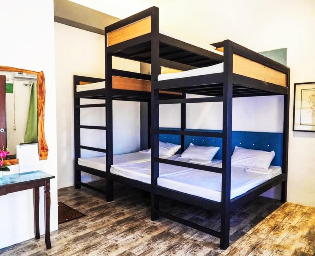 Floating Sanctuary Resort Powered By Cocotel Bulacan ภายนอก รูปภาพ